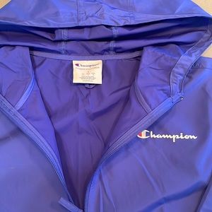 Men’s SZE L champion windbreaker jacket